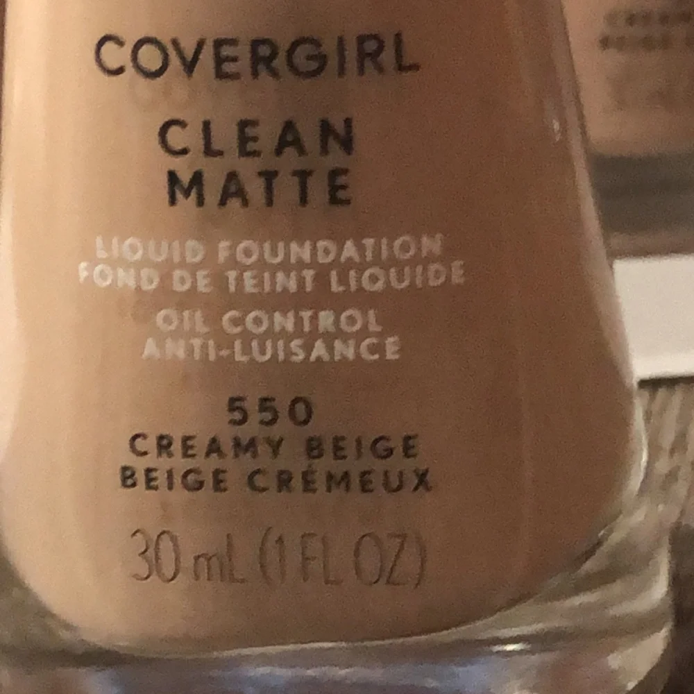 COVERGIRL Clean Matte Foundation - 550 Creamy Beige‎ Lot of 4 New
